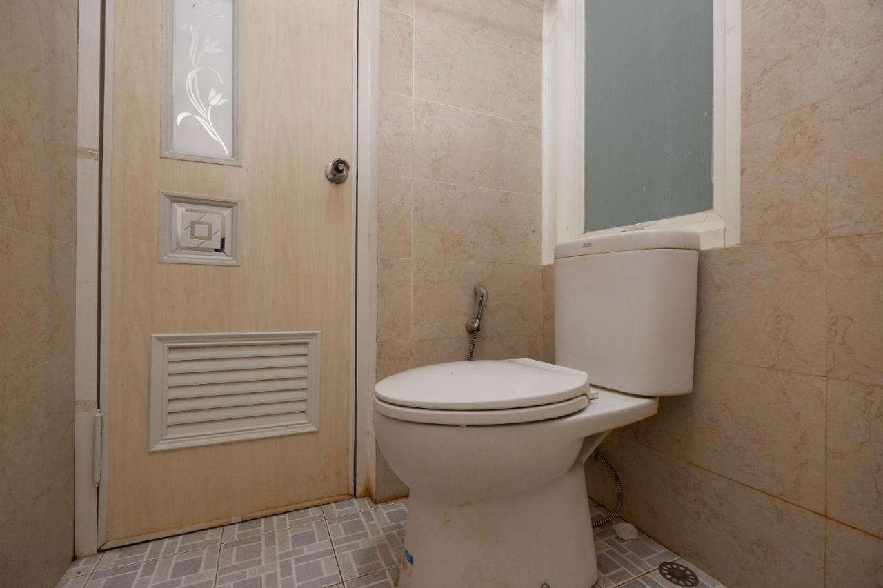 Reddoorz Near Plaza Simpang Lima Hotell Semarang Exteriör bild