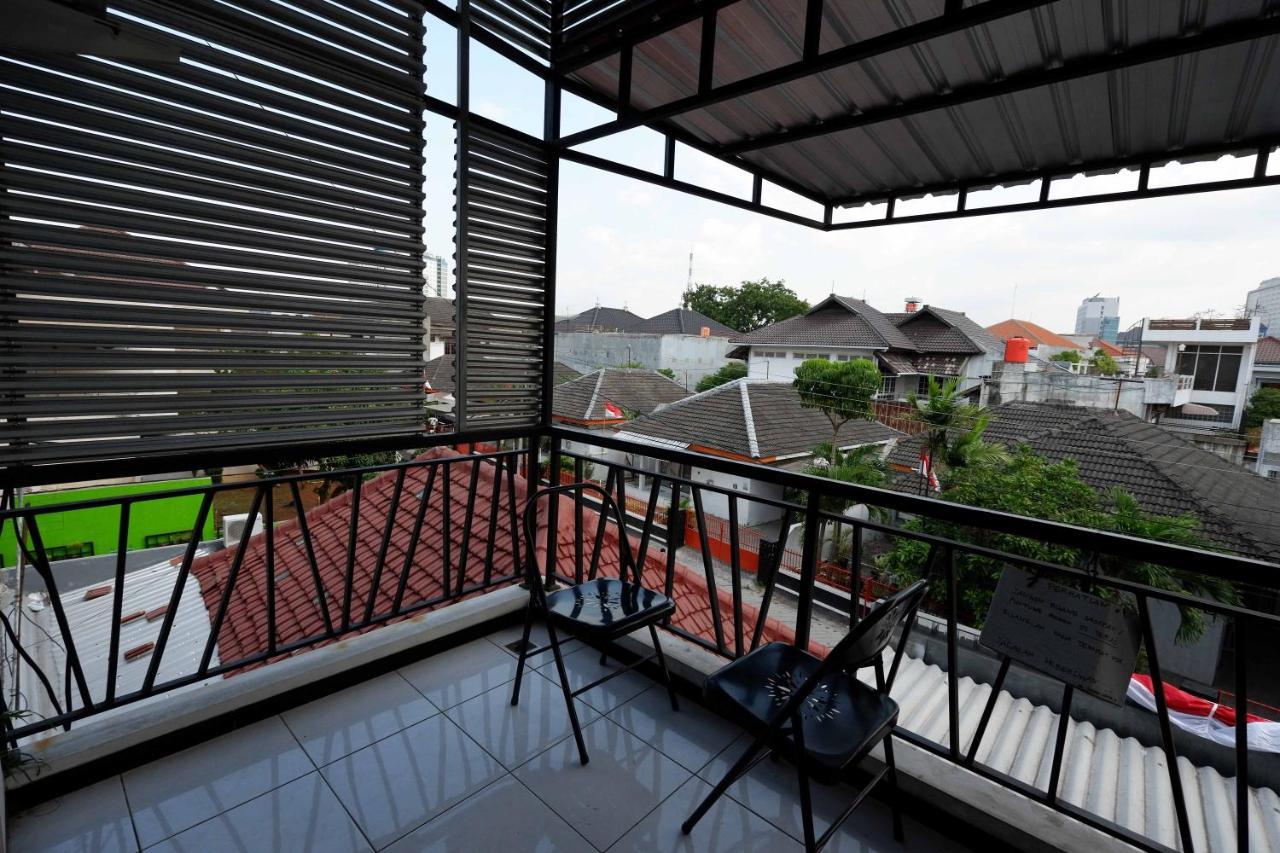 Reddoorz Near Plaza Simpang Lima Hotell Semarang Exteriör bild